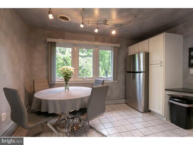 242 Center St, Moorestown, NJ 08057 - photo 5