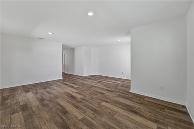 863 Yellow Bird Dr, Fort Myers, FL 33913 - photo 3