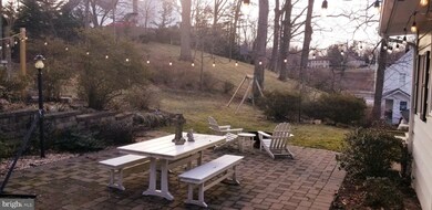 211 Laurel Rd, Linthicum Heights, MD 21090 - photo 2