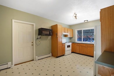 202 E Main St, Silver Lake, IN 46982 - photo 7