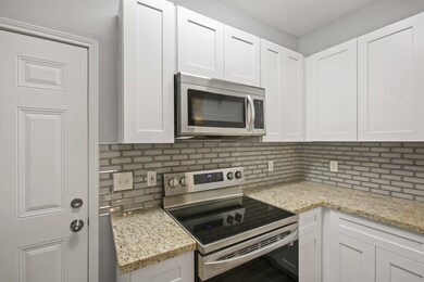 6422 New York St unit B, Houston, TX 77021 - photo 5