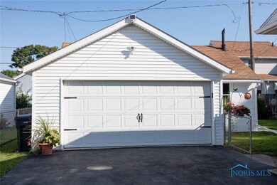 2843 115th St, Toledo, OH 43611 - photo 2