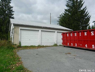 Garage.