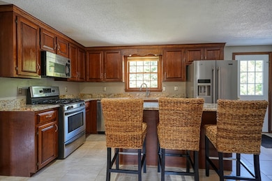 78 Highland St, Dunstable, MA 01827 - photo 3