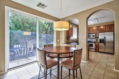 Dining_Area