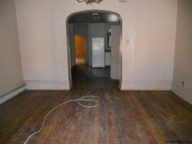 28 Trinity Place, Albany, NY 12202 - photo 7
