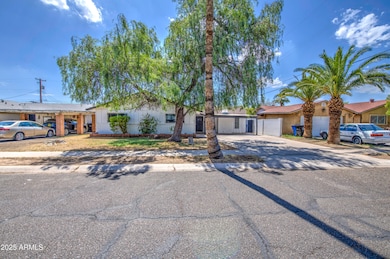 4750 N 39th Dr, Phoenix, AZ 85019 - photo 5