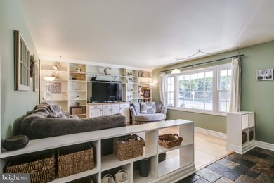 12406 Rustic Hill Dr, Bowie, MD 20715 - photo 4