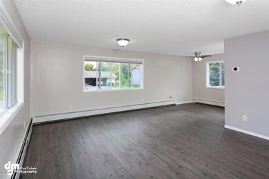 04-Living Room_3865