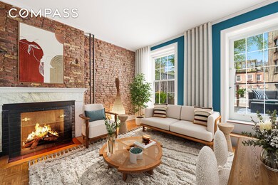 5 Charles St unit 3r, New York, NY 10014 - photo 2