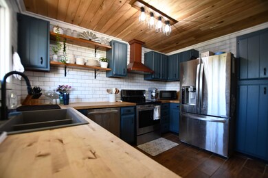 414 Riddell Ct, Irvine, KY 40336 - photo 6