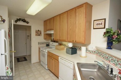 10712 Symphony Way, Columbia, MD 21044 - photo 5