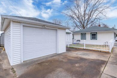 1319 Central Ave, Columbus, IN 47201 - photo 2