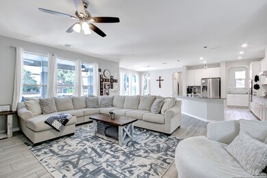 11212 Hill Top Bend, Helotes, TX 78023 - photo 3