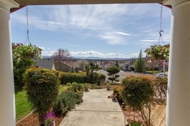 526 Westfield Ct, Eagle Point, OR 97524 - photo 4