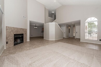 1709 N Apache Dr-9