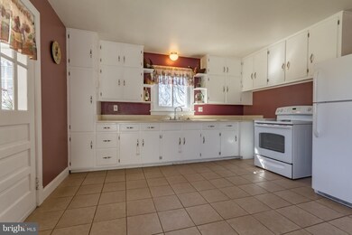 6255 Strasburg Rd, Strasburg, VA 22657 - photo 5