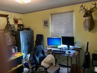 729 Floyd Ave, Versailles, IN 47042 - photo 6