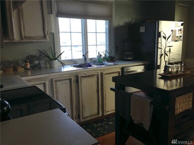 1611 S 245th Place, Des Moines, WA 98198 - photo 2