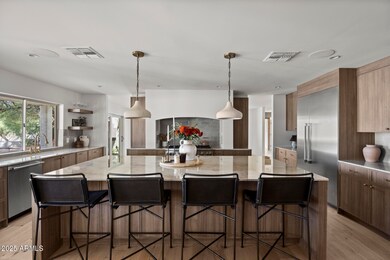 4646 E Shadow Rock Rd, Phoenix, AZ 85028 - photo 3