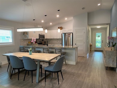 2933 Maiden Ln, Sarasota, FL 34231 - photo 2