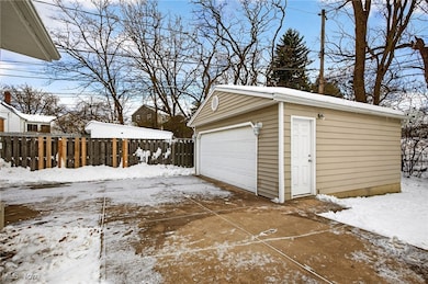 19524 Maple Heights Blvd, Maple Heights, OH 44137 - photo 4