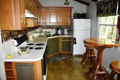 141 Hillside Dr, Lords Valley, PA 18428 - photo 4