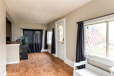 826 Pioneer Rd, Des Moines, IA 50315 - photo 4