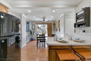 218 Bray Ave North Middletown-large-007-