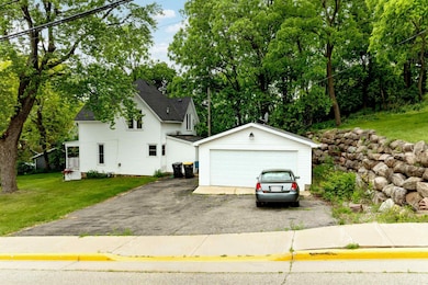 145 E Montello St, Montello, WI 53949 - photo 4