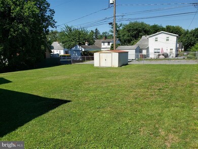 82 6th St, Whitehall, PA 18052 - photo 6