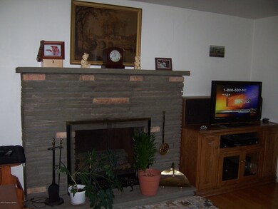 319 S Main Rd, Mountain Top, PA 18707 - photo 6