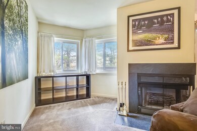 2219 Lowells Glen Rd unit G, Parkville, MD 21234 - photo 7