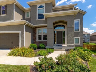 6007 Woodstock St, Shawnee, KS 66218 - photo 3