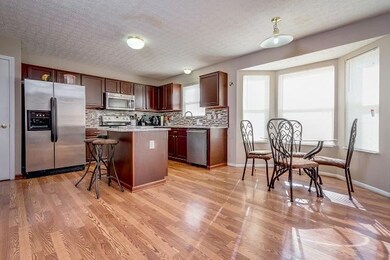 07 - 3449 Jonathan Noble Way-7.jpg