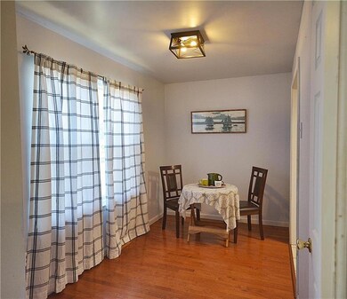 BREAKFAST ROOM