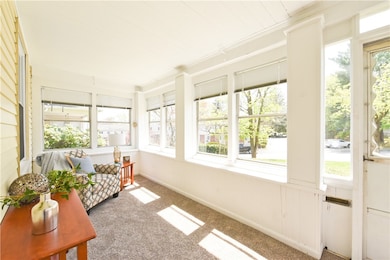 Sunroom/front entrance