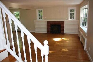 117 Fullers Ln, Milton, MA 02186 - photo 5