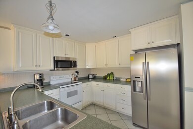 2 Penny Royal Ct, Yarmouth, ME 04096 - photo 5