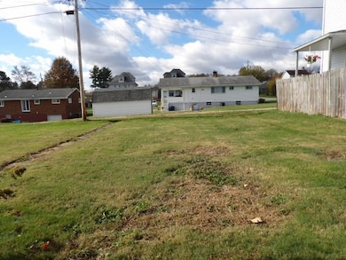 23 4th Ave, Scottdale, PA 15683 - photo 7