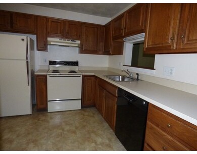 158 Laurelwood Dr unit 158, Hopedale, MA 01747 - photo 4