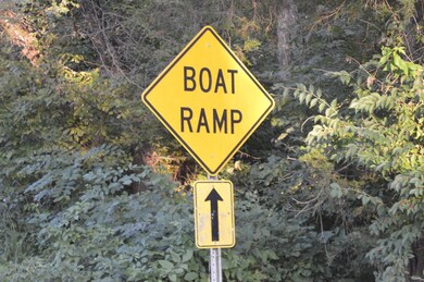 105 Gwinn Island Rd, Danville, KY 40422 - photo 3