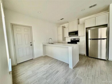 7814 N 58th St unit 3, Mission, TX 78573 - photo 3