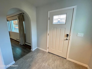 2357 Selief Lane - Foyer