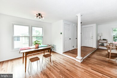 1407 Newport Spring Ct, Reston, VA 20194 - photo 6