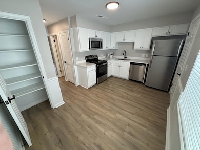 Oakleaf Townhomes, Mount Pleasant, SC 29464 - photo 3