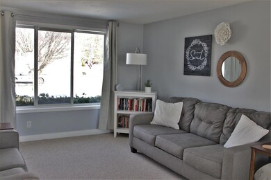 4041 Jodi Dr, Waterloo, IA 50701 - photo 3