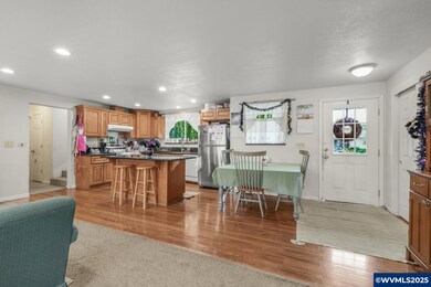 1664 SW Sesame St, McMinnville, OR 97128 - photo 5