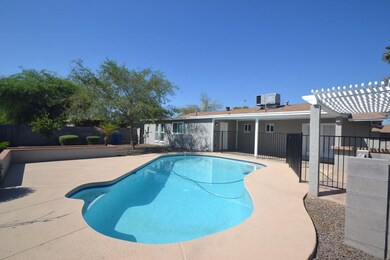407 E Ellis Dr, Tempe, AZ 85282 - photo 3