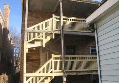 6254 N Washtenaw Ave, Chicago, IL 60659 - photo 2